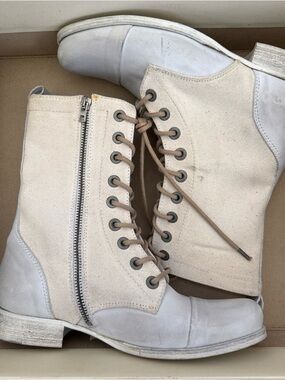 Diesel Women's Lace-Up Canvas and Leather Ankle Boots - Cream NIB